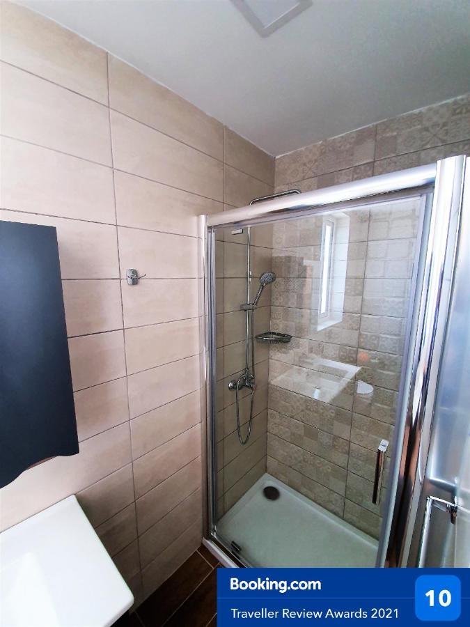 Msiebah Court San Gwann Modern Apt Near Sliema And St Julians Ngoại thất bức ảnh